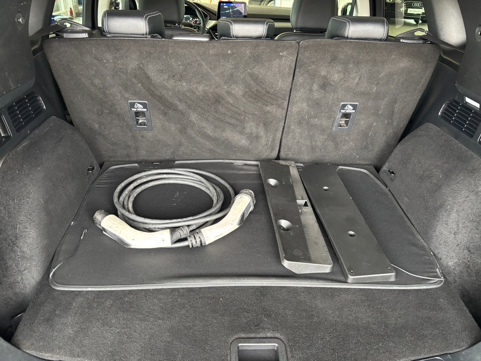 Ford Kuga 2,5 PHEV Titanium X CVT 5d