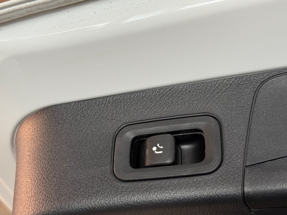 Mercedes EQB250+ AMG Line Advance Plus 5d