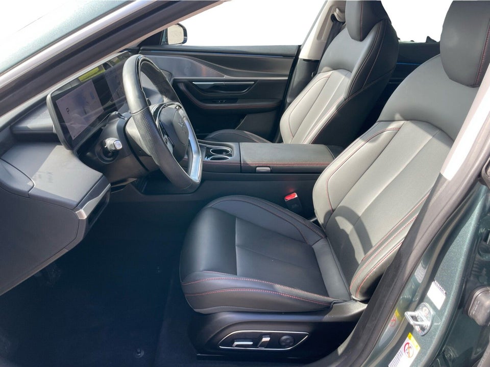 Xpeng P7 Long Range 4d