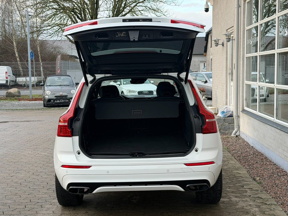 Volvo XC60 2,0 T5 250 R-Design aut. AWD 5d