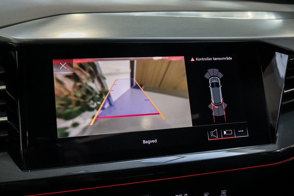 Audi Q4 e-tron 50 S-line quattro 5d