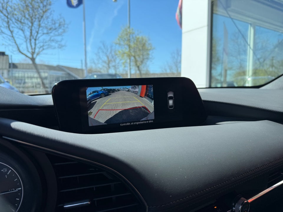 Mazda 3 2,0 e-SkyActiv-G 150 Sky 5d