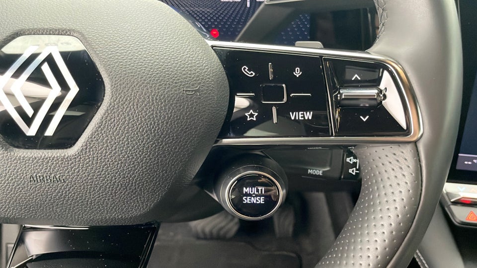 Renault Megane E-Tech 60 Techno 5d