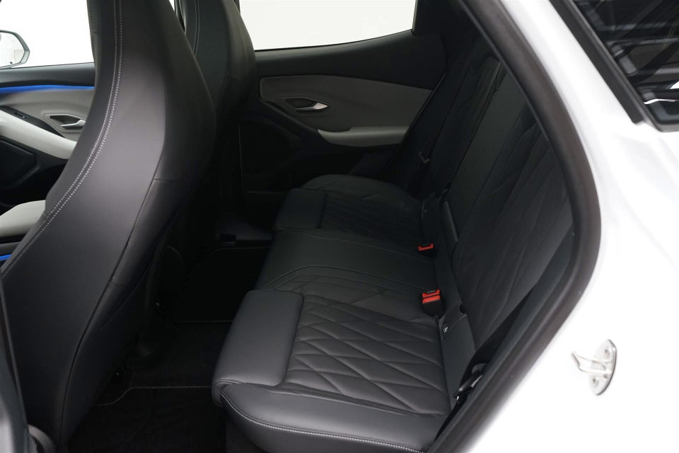 Ford Explorer 82 Premium Extended Range 5d