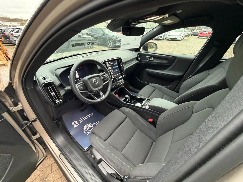 Volvo XC40 ReCharge Extended Range Core 5d