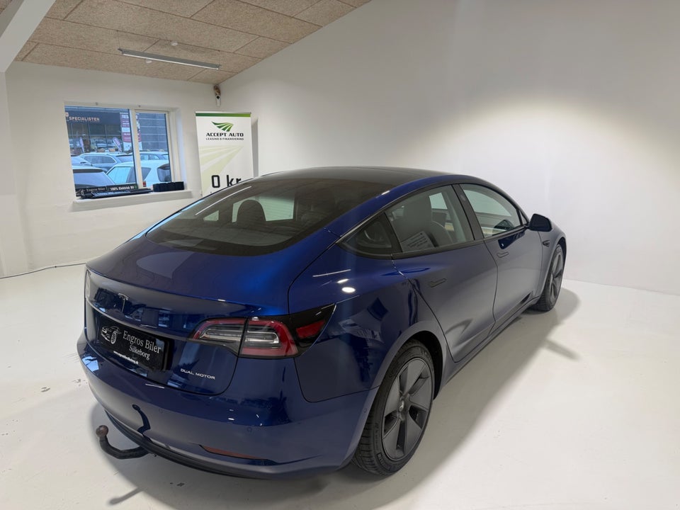Tesla Model 3 Long Range AWD 4d