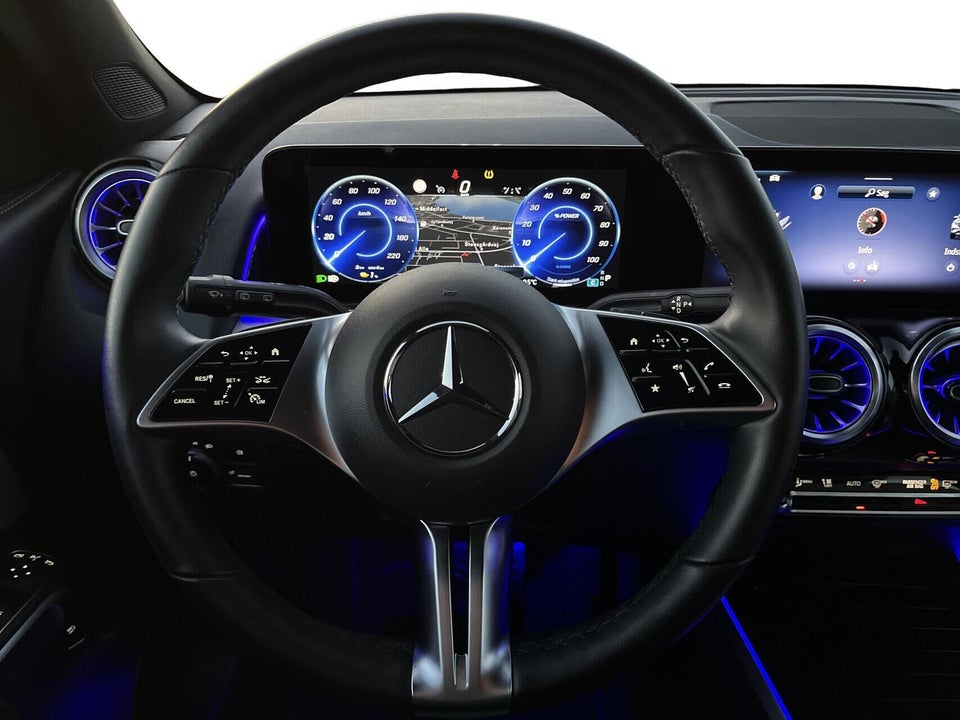 Mercedes EQB300 Progressive 4Matic 5d