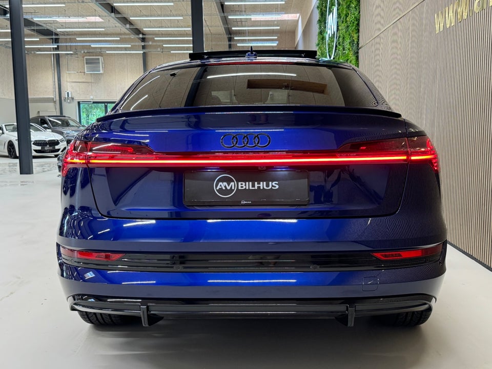 Audi e-tron 55 S-line Sportback quattro 5d