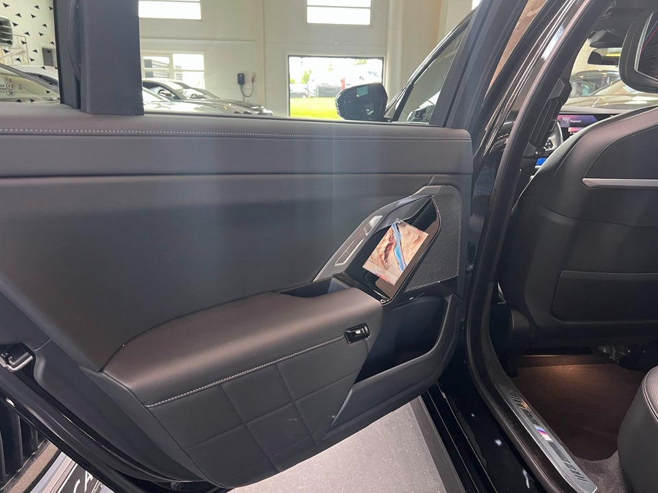 BMW i7 eDrive50 M-Sport 4d