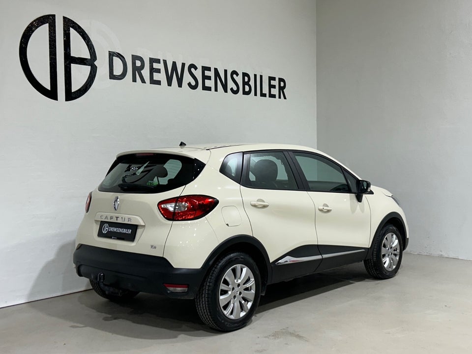 Renault Captur 0,9 TCe 90 Expression 5d