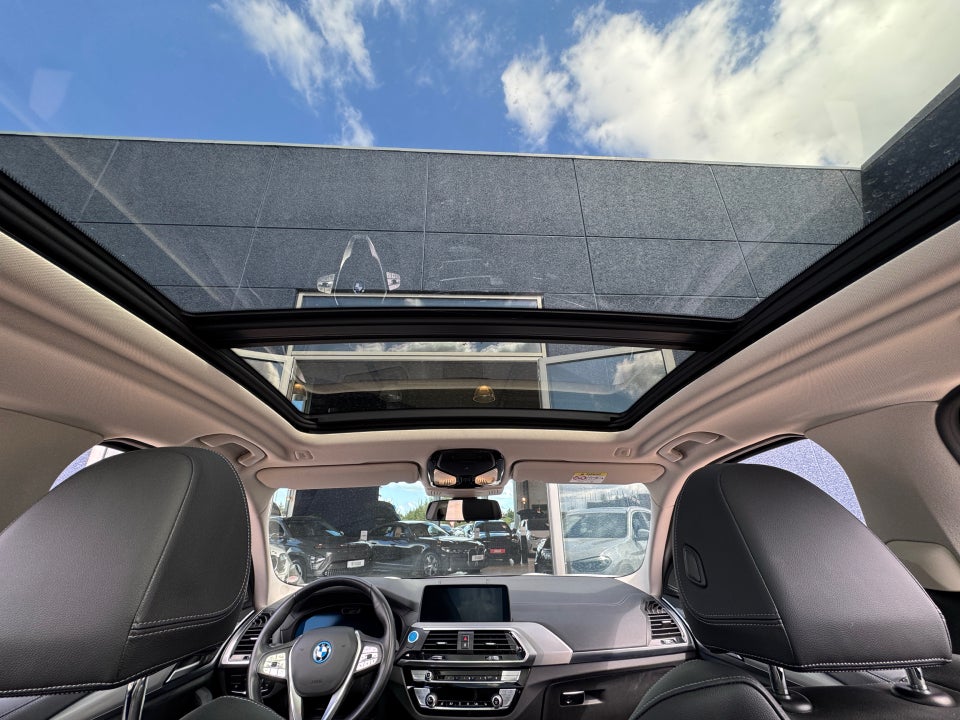 BMW iX3 Charged Plus 5d