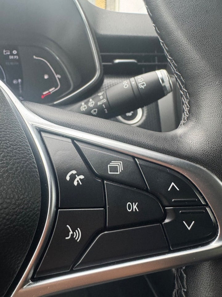 Renault Clio V 1,6 E-Tech Zen 5d