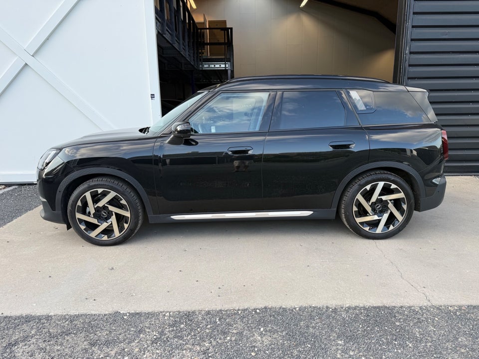MINI Countryman SE Favoured Trim L ALL4 5d