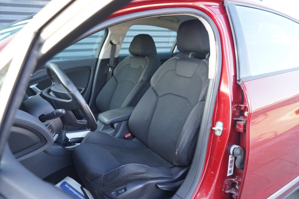 Citroën C5 1,6 HDi 110 Dynamique Airdream 4d