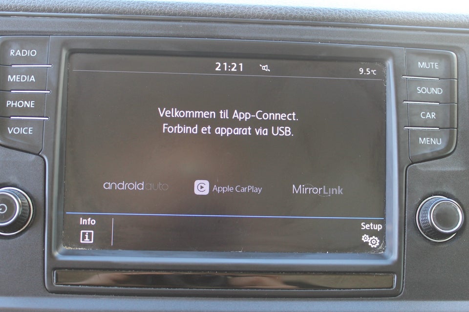 VW Crafter 35 2,0 TDi 177 Kassevogn L3H2