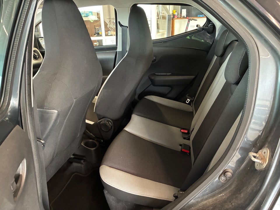 Toyota Aygo 1,0 VVT-i x-clusiv 5d