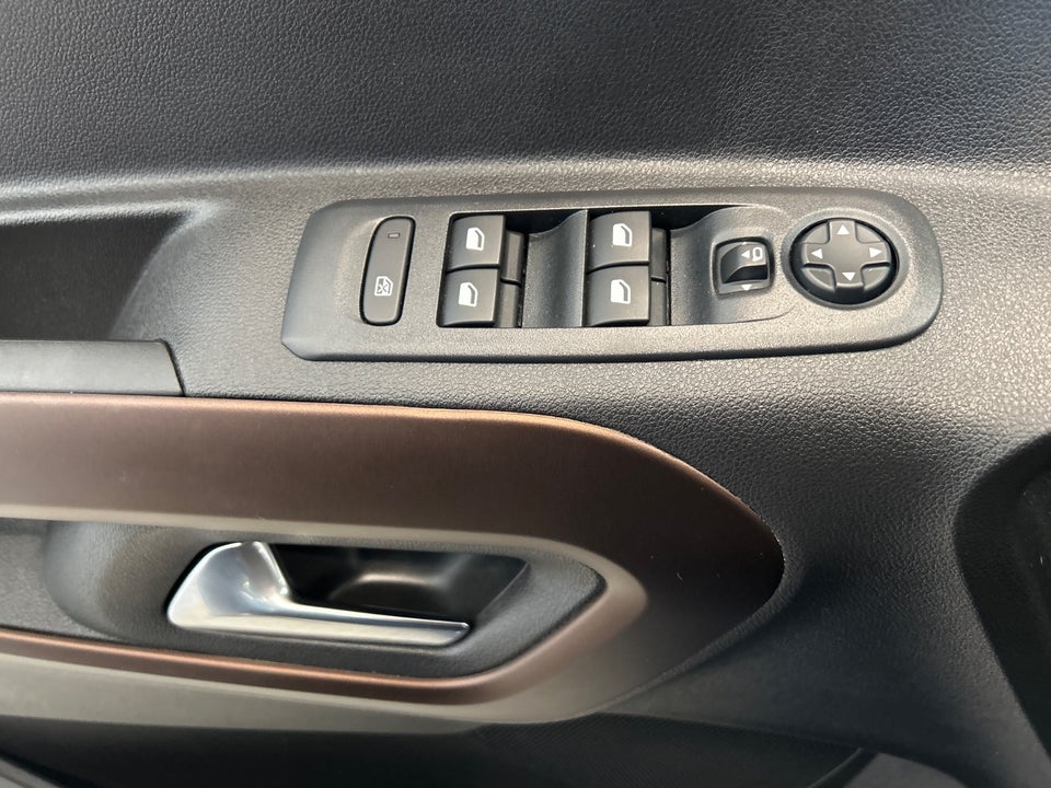 Peugeot e-Rifter 50 GT L2 7prs 5d