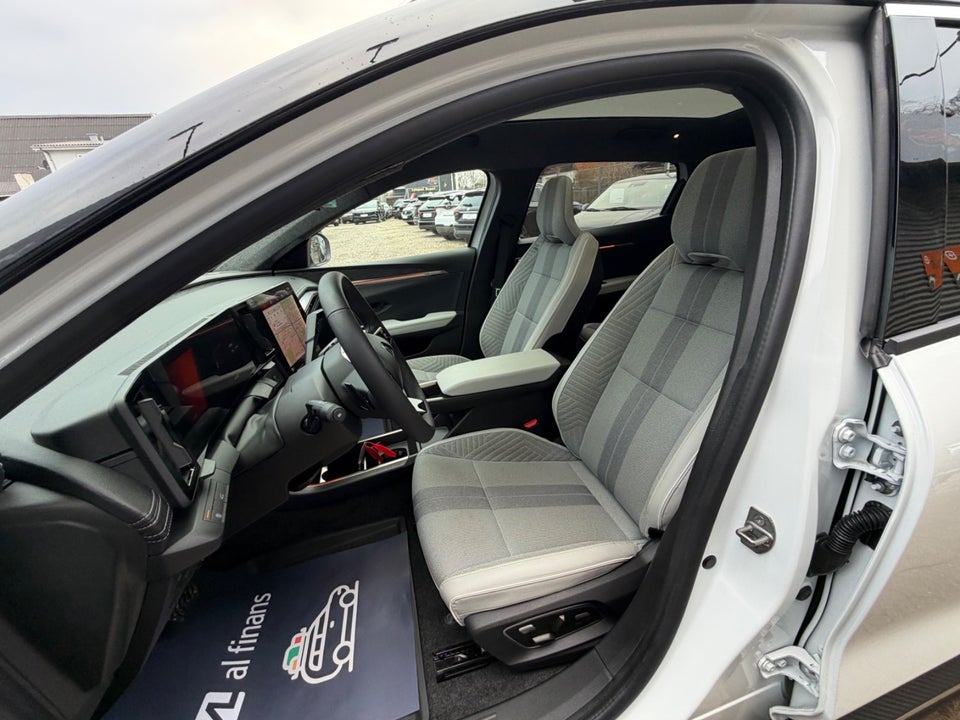 Renault Scenic E-Tech 87 Iconic 5d