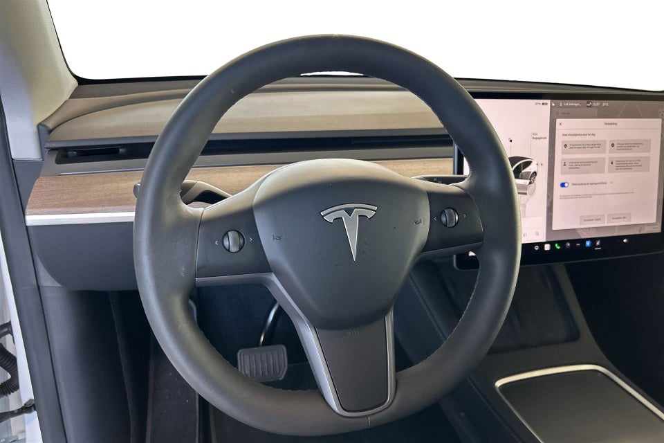 Tesla Model Y Long Range AWD 5d