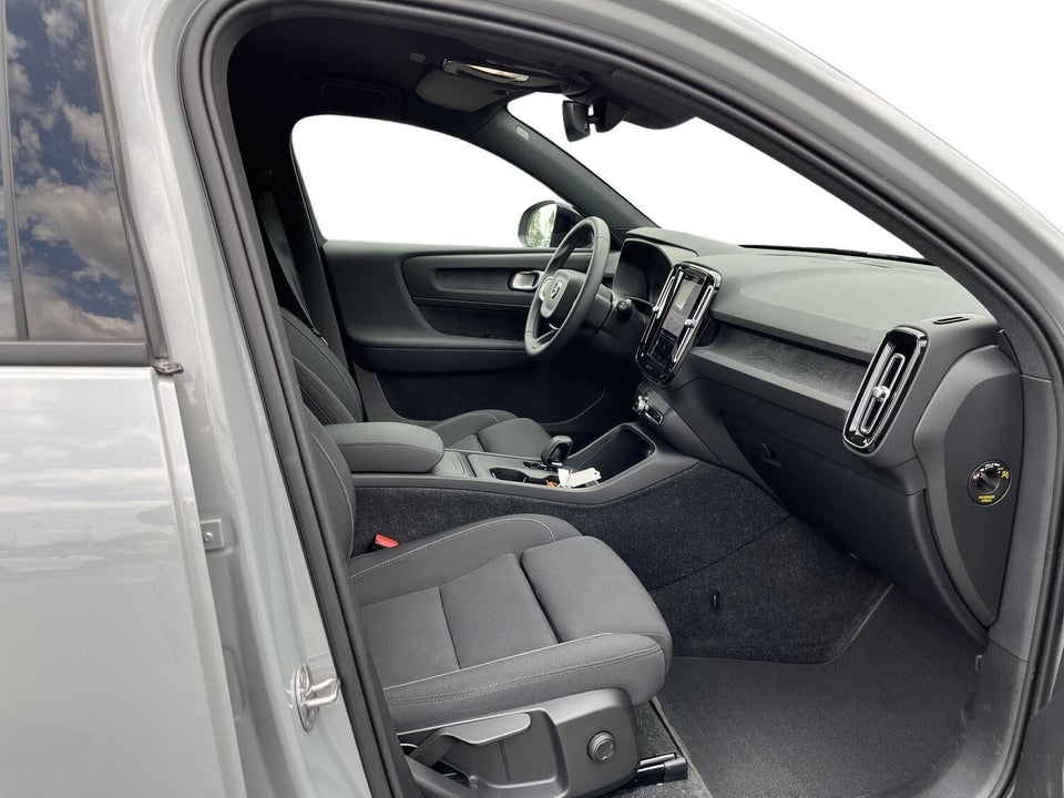 Volvo EX40 Extended Range Core 5d