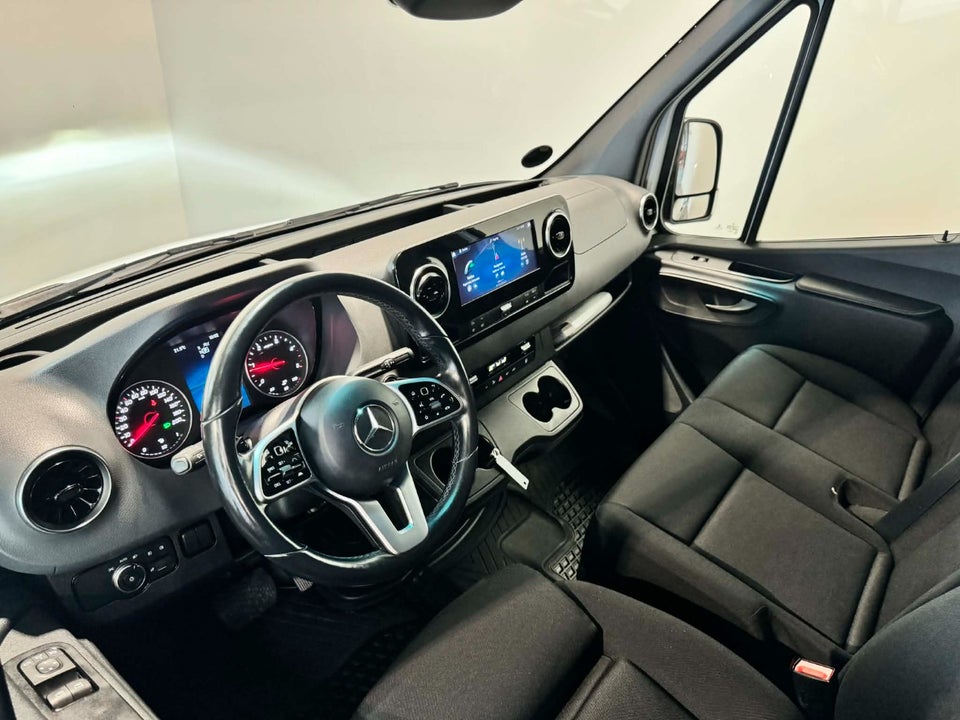 Mercedes Sprinter 317 2,0 CDi A2 Kassevogn aut. RWD