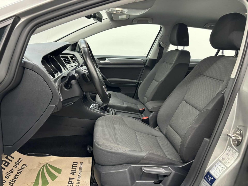 VW Golf VII 1,5 TSi 130 Comfortline DSG 5d