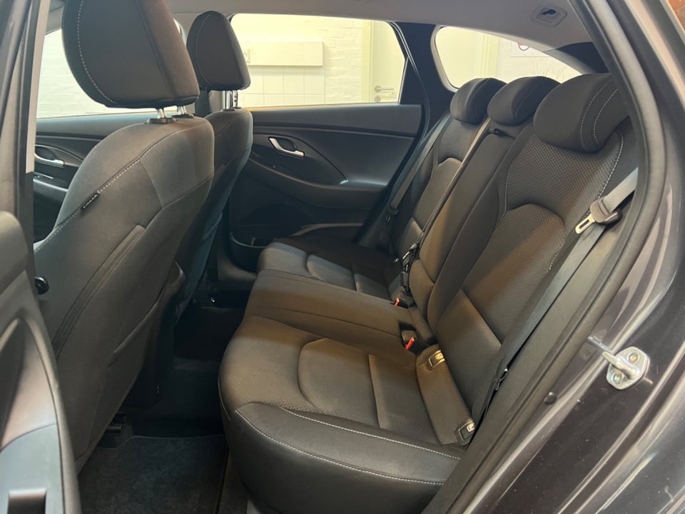 Hyundai i30 1,4 T-GDi Trend stc. 5d