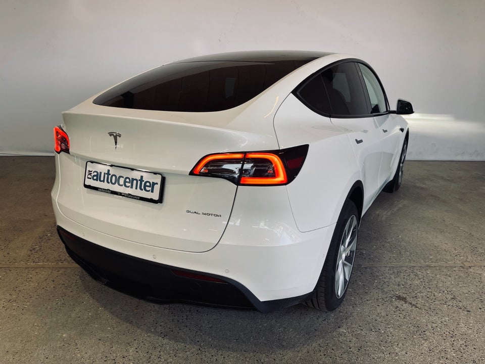 Tesla Model Y Long Range AWD 5d