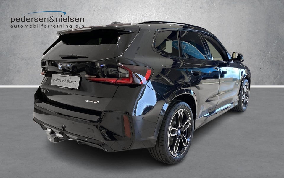 BMW iX1 eDrive20 M-Sport 5d