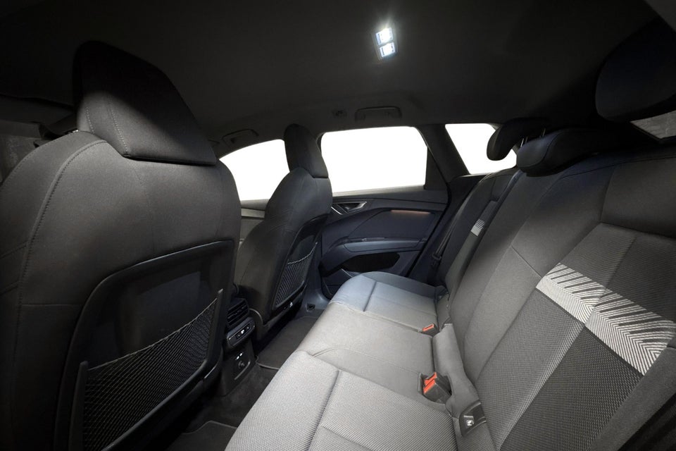 Audi Q4 e-tron 40 Attitude 5d