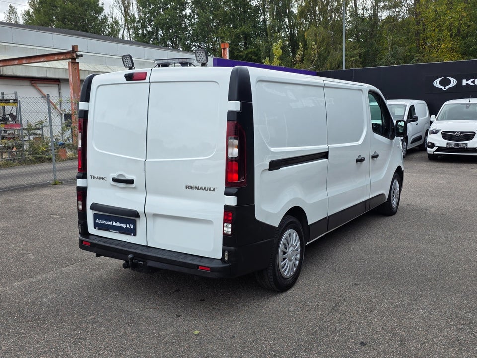Renault Trafic T29 2,0 dCi 120 L2H1