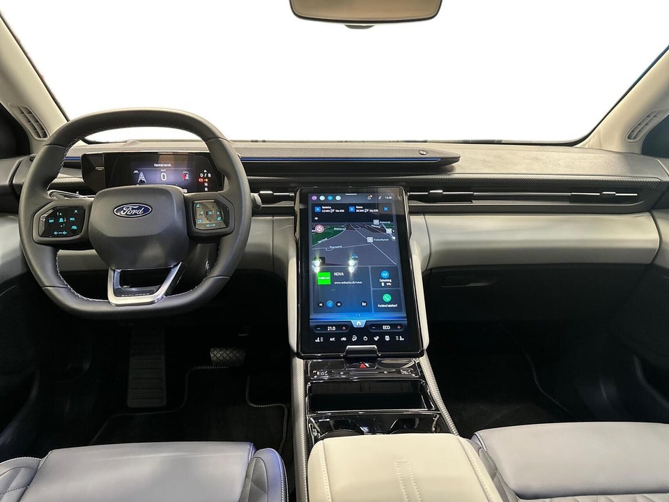 Ford Explorer 82 Premium Extended Range 5d