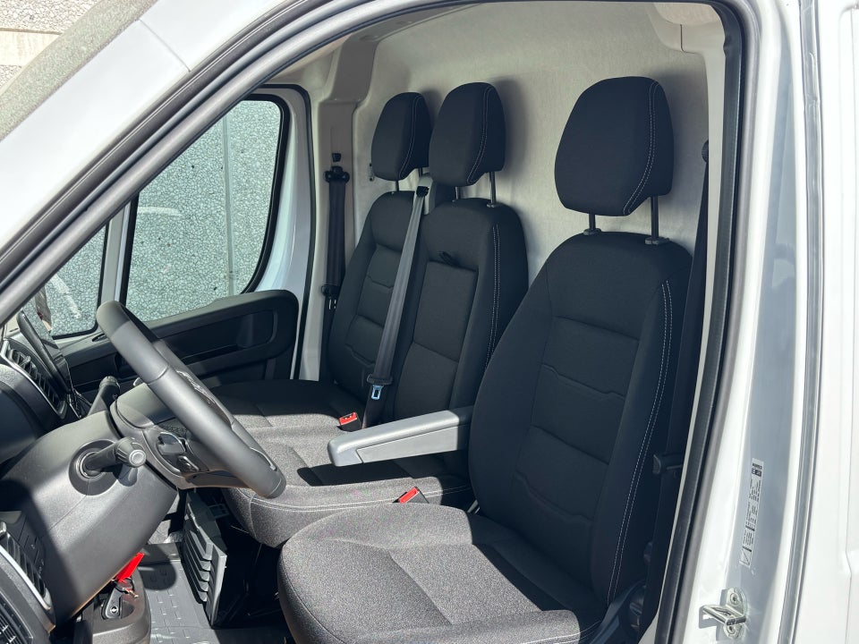 Fiat E-Ducato 42 Maxi 110 L4H3 Pro Kassevogn