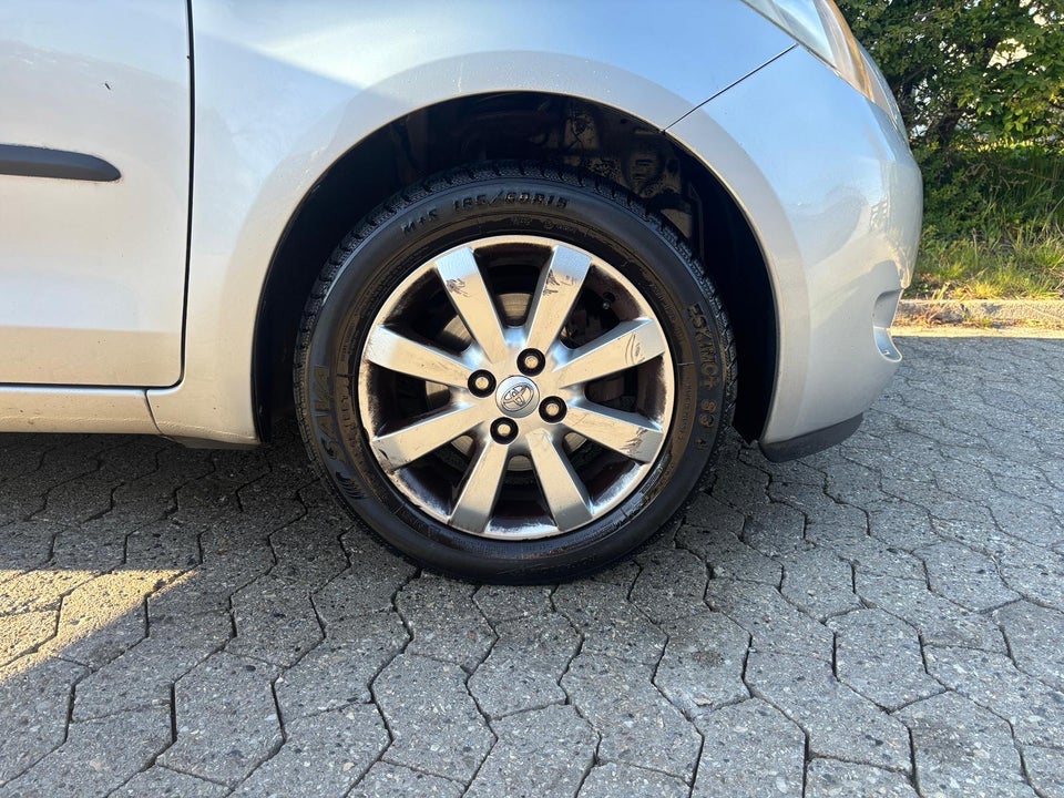 Toyota Yaris 1,3 Luna M/M 5d