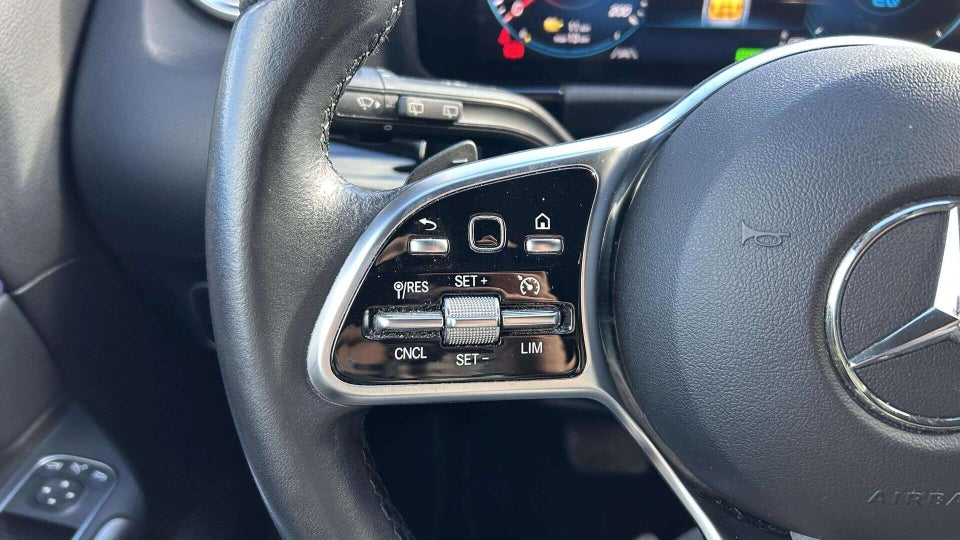 Mercedes EQA250 Progressive 5d