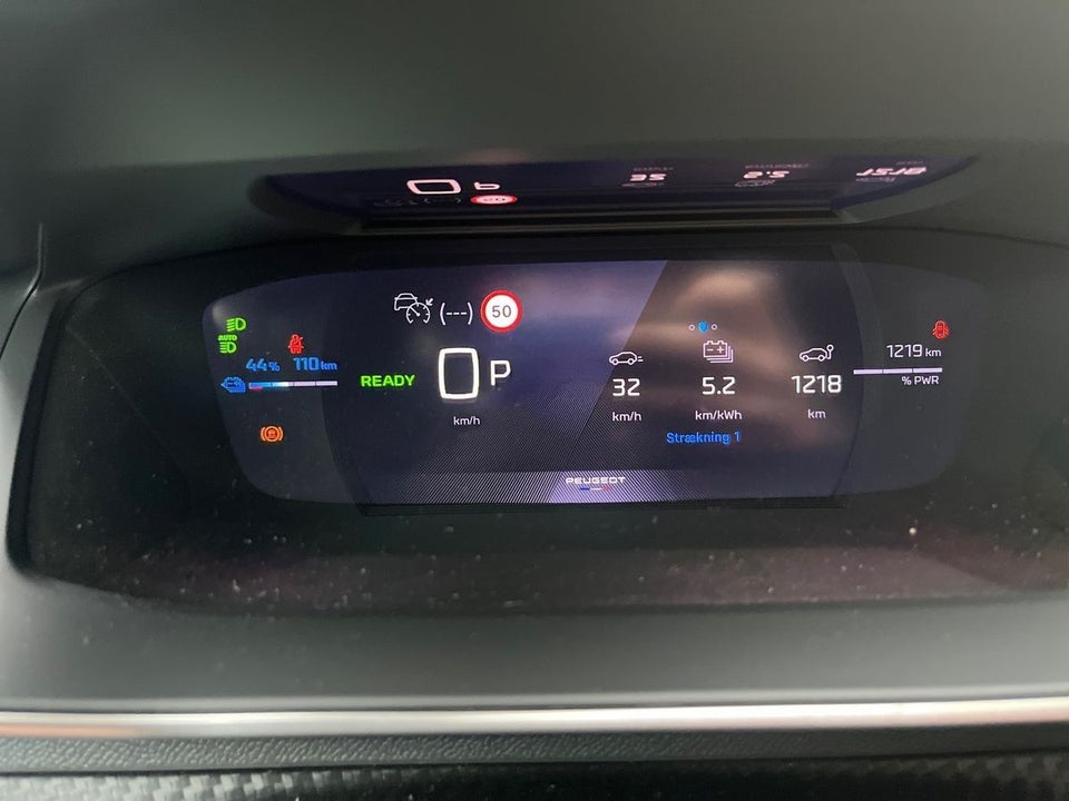 Peugeot e-208 54 GT 5d