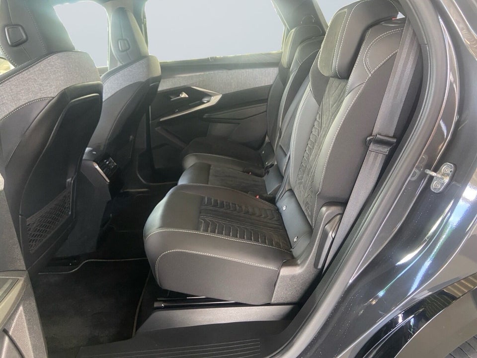 Peugeot e-5008 77 GT 7prs 5d