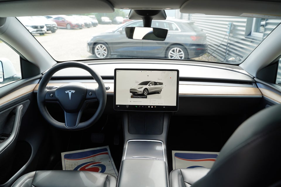 Tesla Model Y Long Range AWD 5d