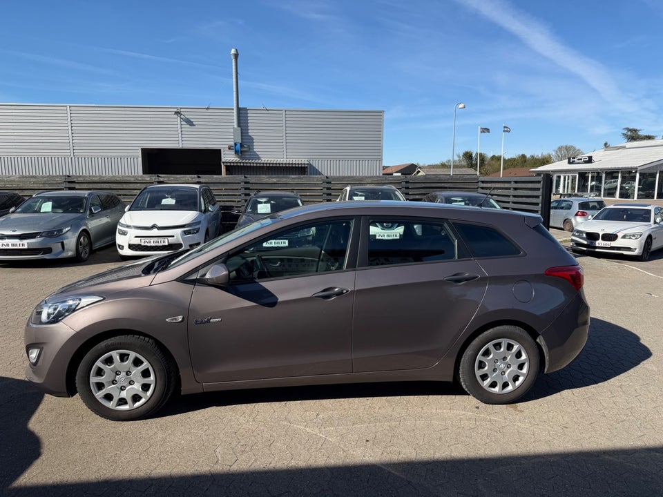 Hyundai i30 1,6 CRDi 110 Comfort Go! CW 5d