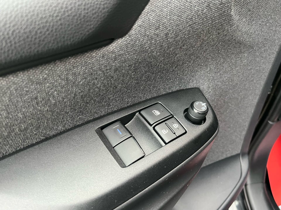 Toyota Yaris 1,0 T1 5d