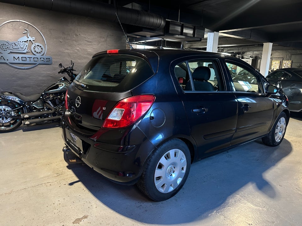 Opel Corsa 1,2 16V Enjoy 5d