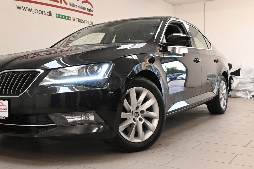 Skoda Superb 1,6 TDi 120 Style DSG 5d