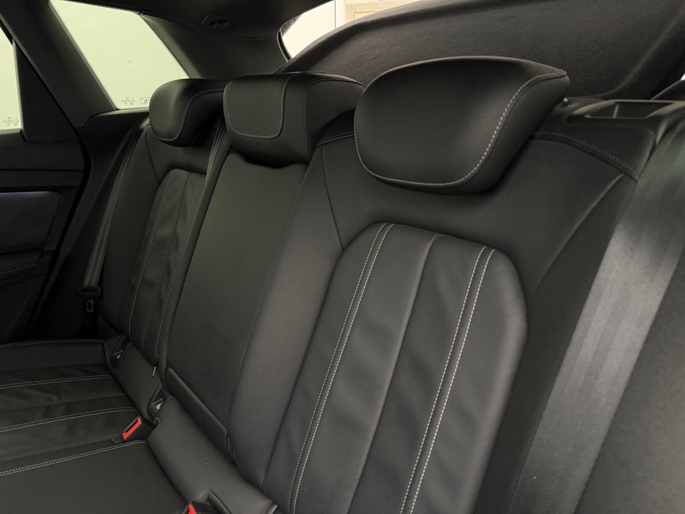 Audi Q4 e-tron 40 Advanced 5d