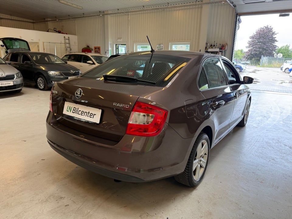 Skoda Rapid 1,2 TSi 90 Style DSG 5d