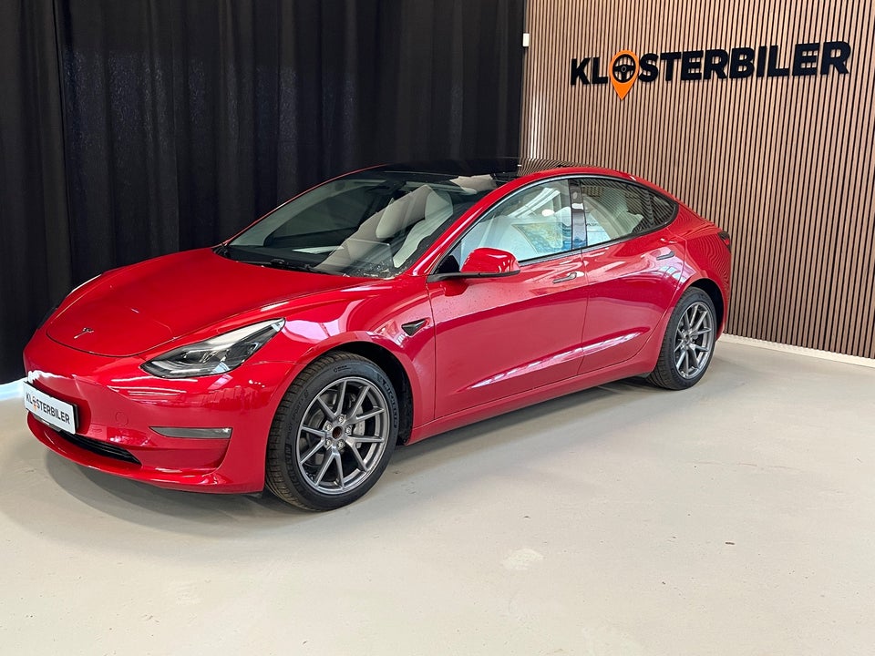 Tesla Model 3 RWD 4d