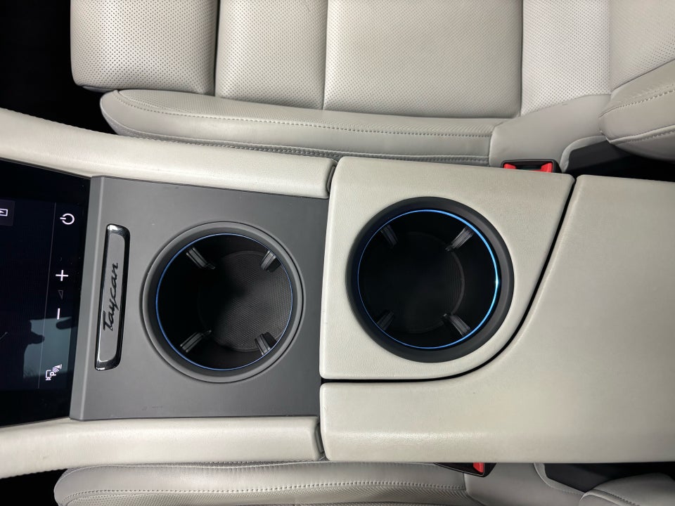 Porsche Taycan 4S Performance+ 4d