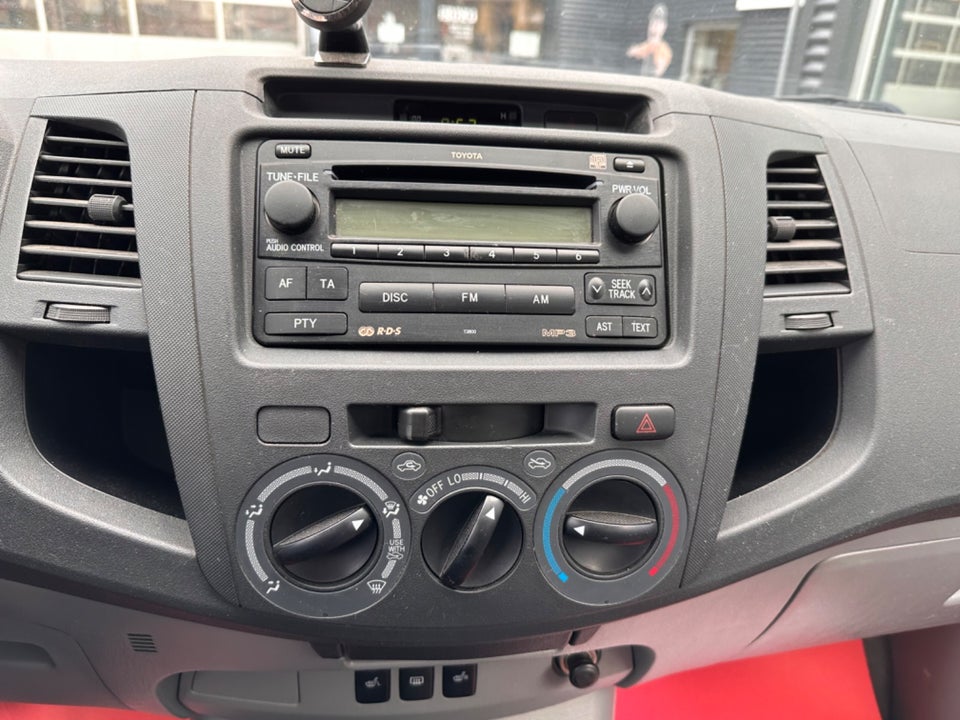 Toyota HiLux 2,5 D-4D 120 Ex.Kab 4x4 2d