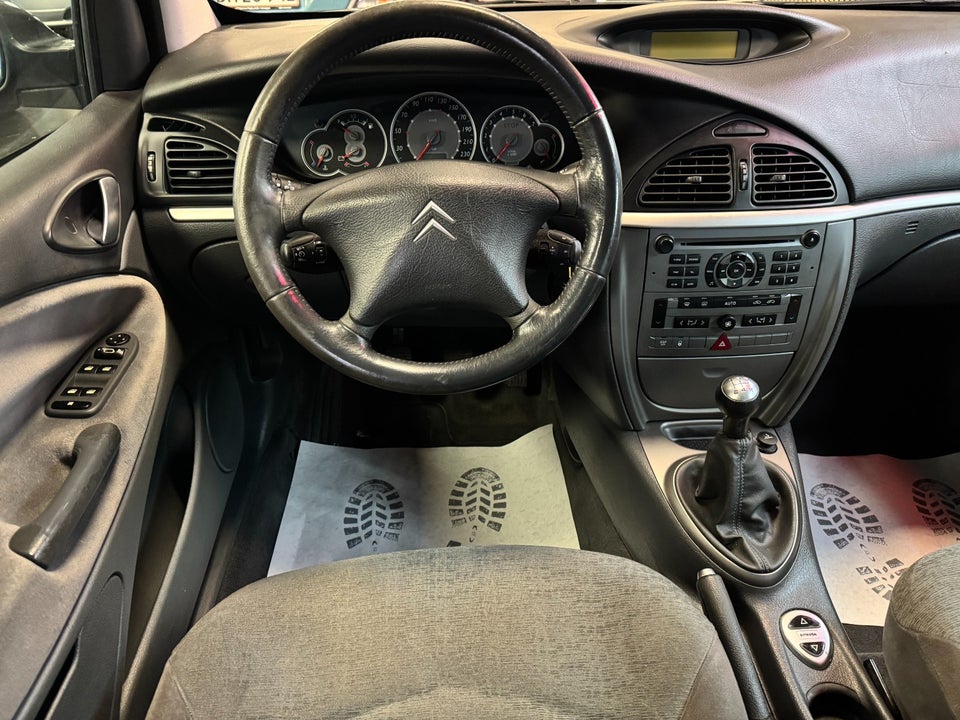 Citroën C5 1,8i 16V Elegance 5d