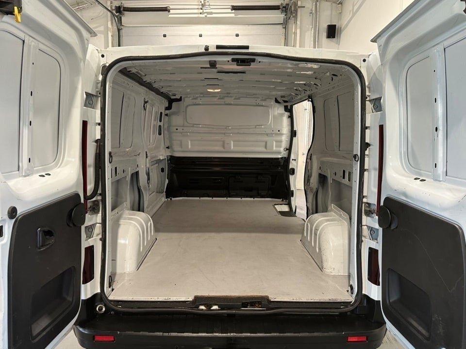 Nissan NV300 1,6 dCi 125 L2H1 Comfort Van