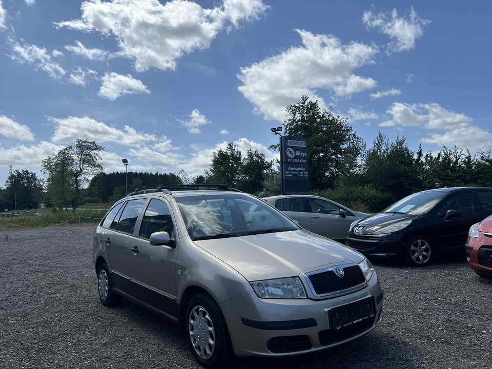 Skoda Fabia 1,4 16V 75 Ambiente Combi 5d